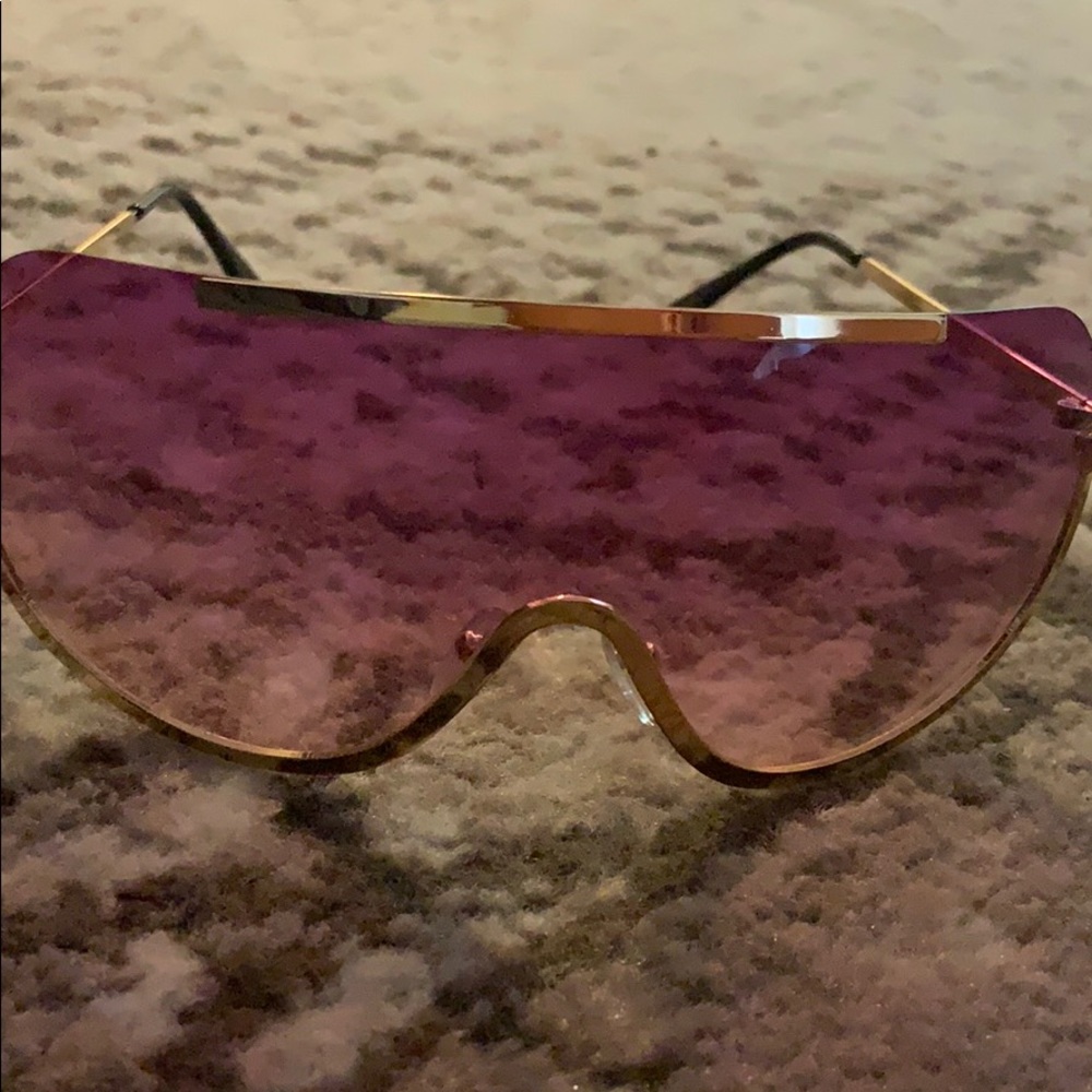 7 SUNGLASSES 😎 - Picture 7 of 8